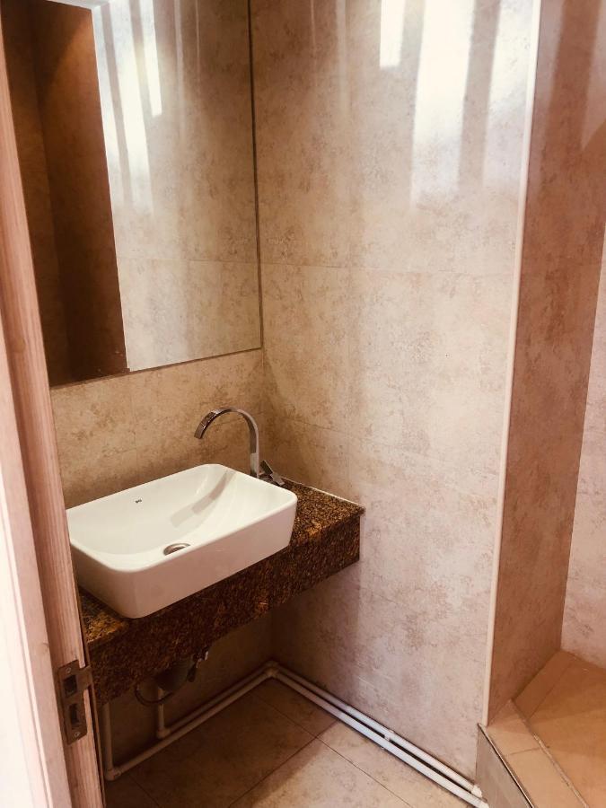 It Hotel Tumanyan Street Jerevan Eksteriør billede