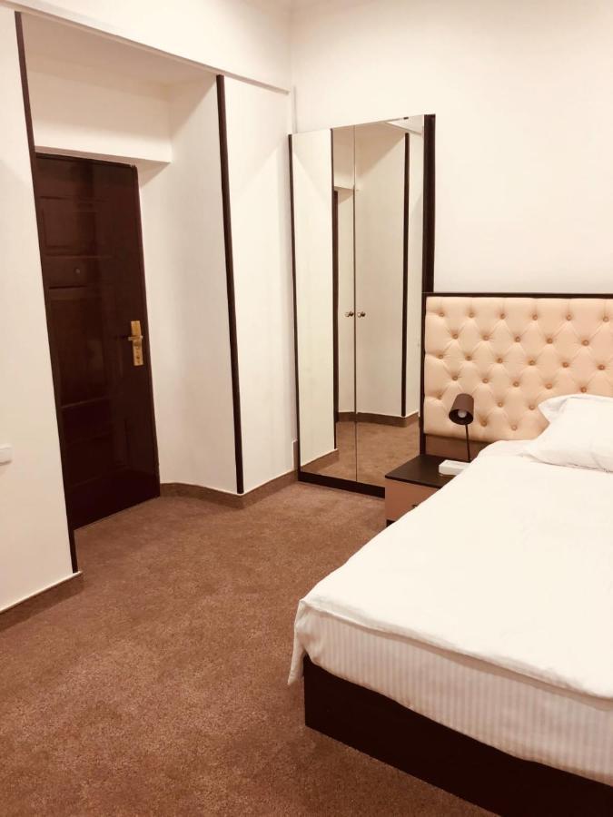 It Hotel Tumanyan Street Jerevan Eksteriør billede