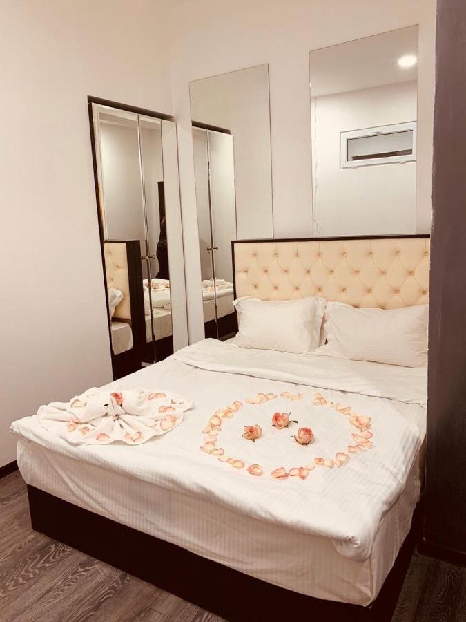 It Hotel Tumanyan Street Jerevan Eksteriør billede